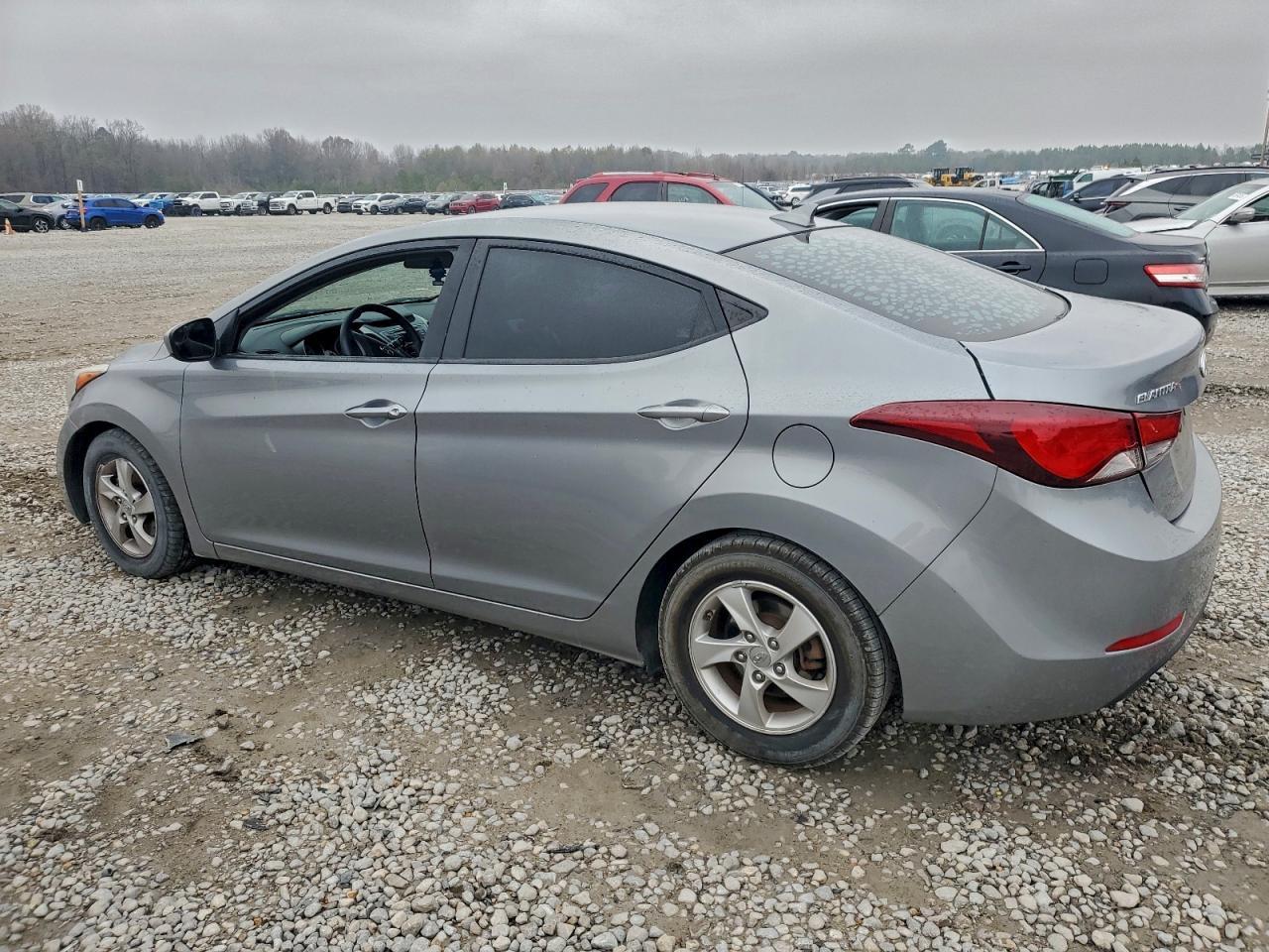 2014 Hyundai Elantra Se - Фото 2