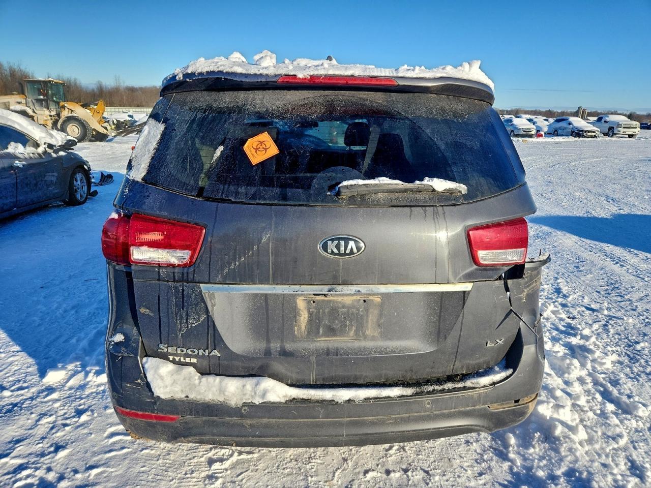 2017 Kia Sedona Lx - Фото 6