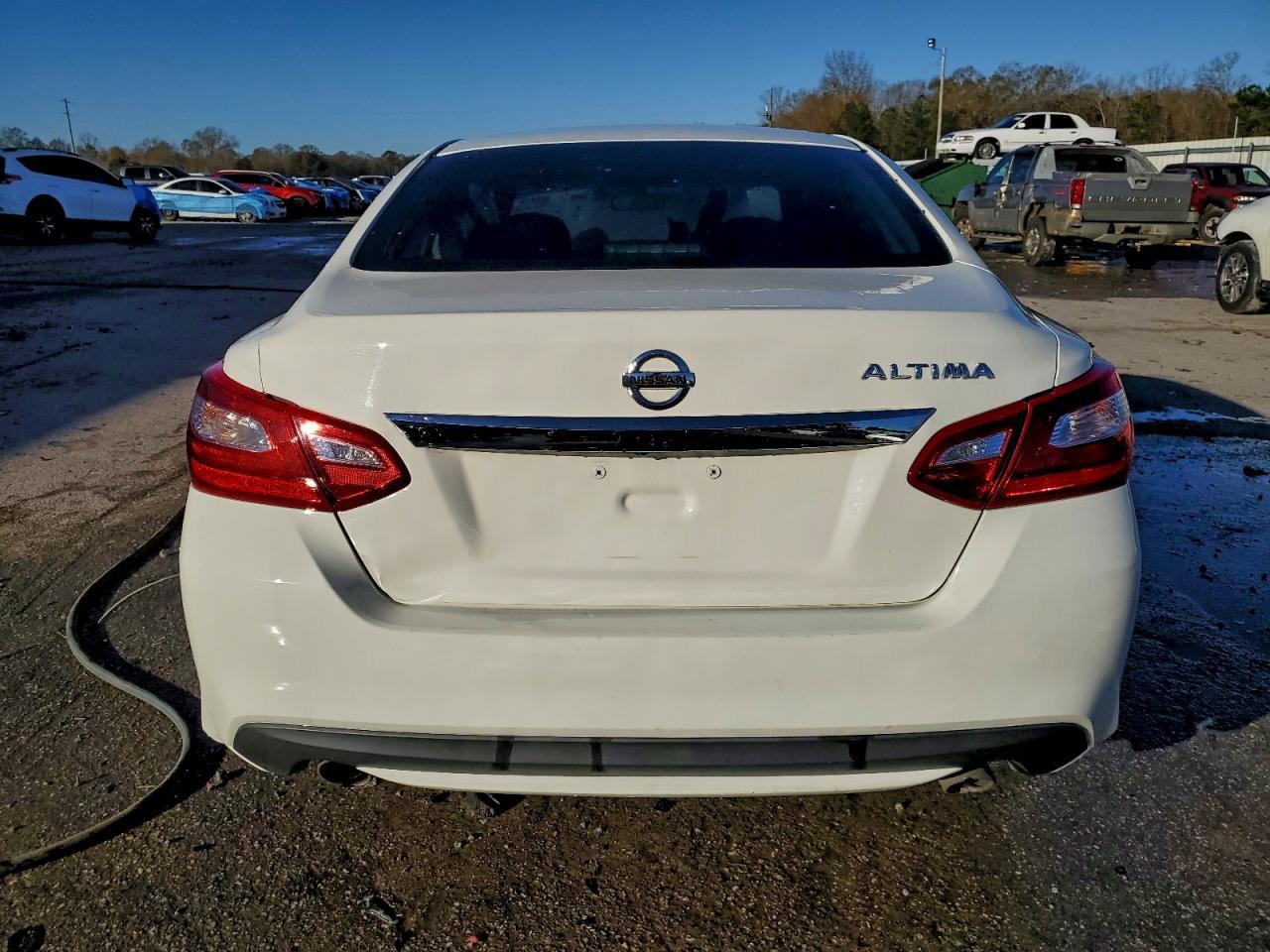 2016 Nissan Altima 2.5 S - Image 6