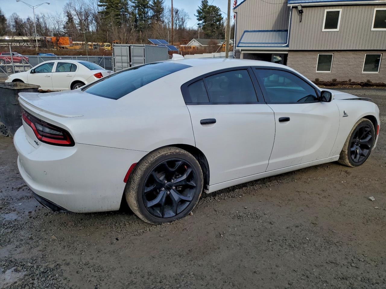 2015 Dodge Charger R/T - Image 3