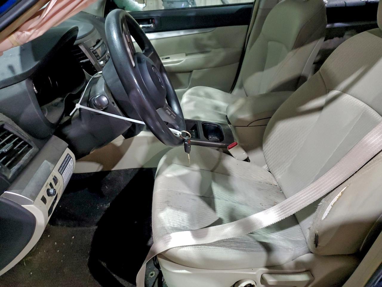 2011 Subaru Outback 2.5I - Image 7