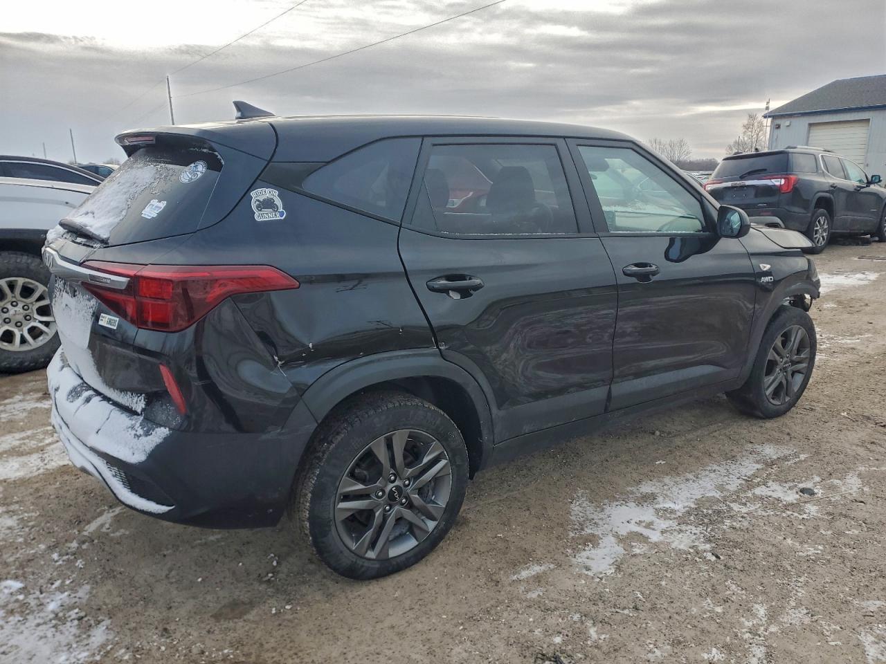 2023 Kia Seltos Lx - Image 3