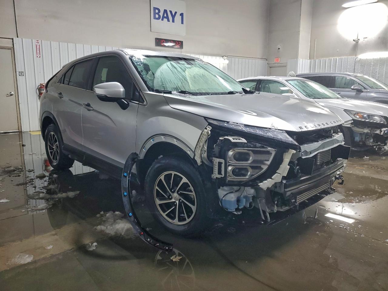 2023 Mitsubishi Eclipse Cross Es - Image 4