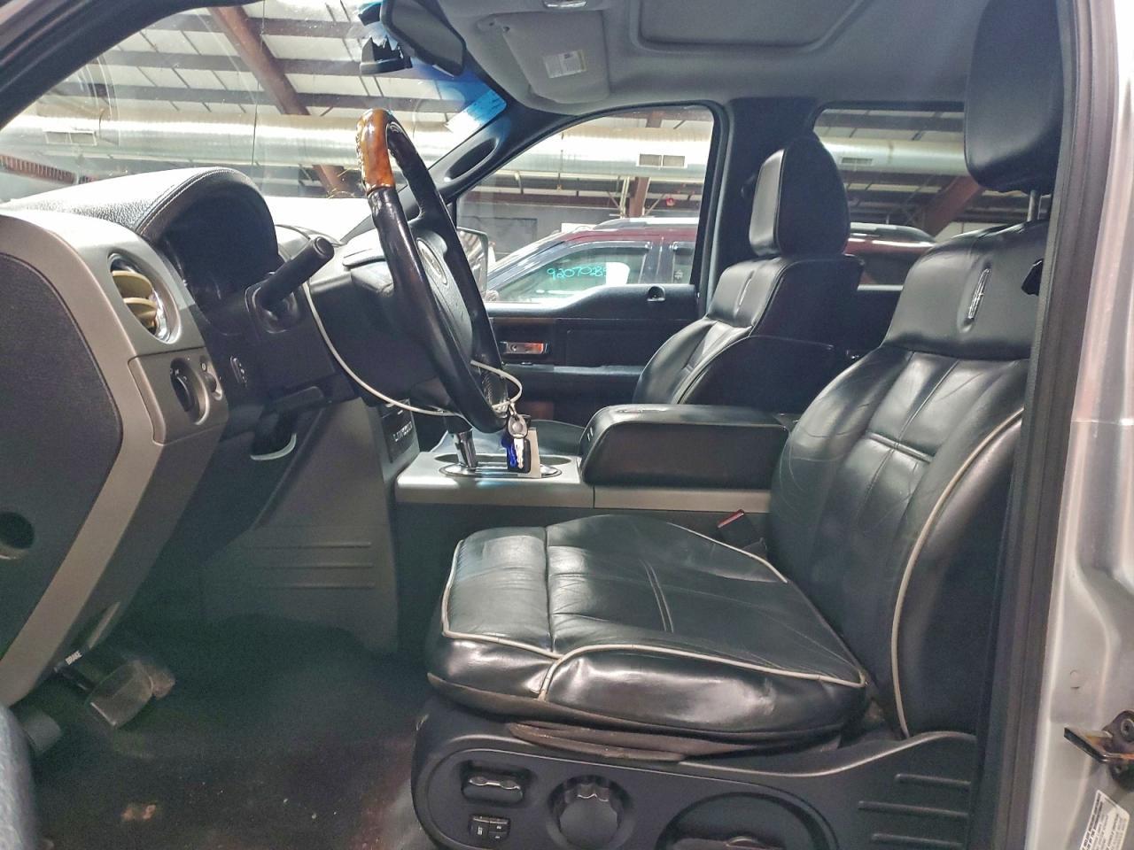 2007 Lincoln Mark Lt - Image 7