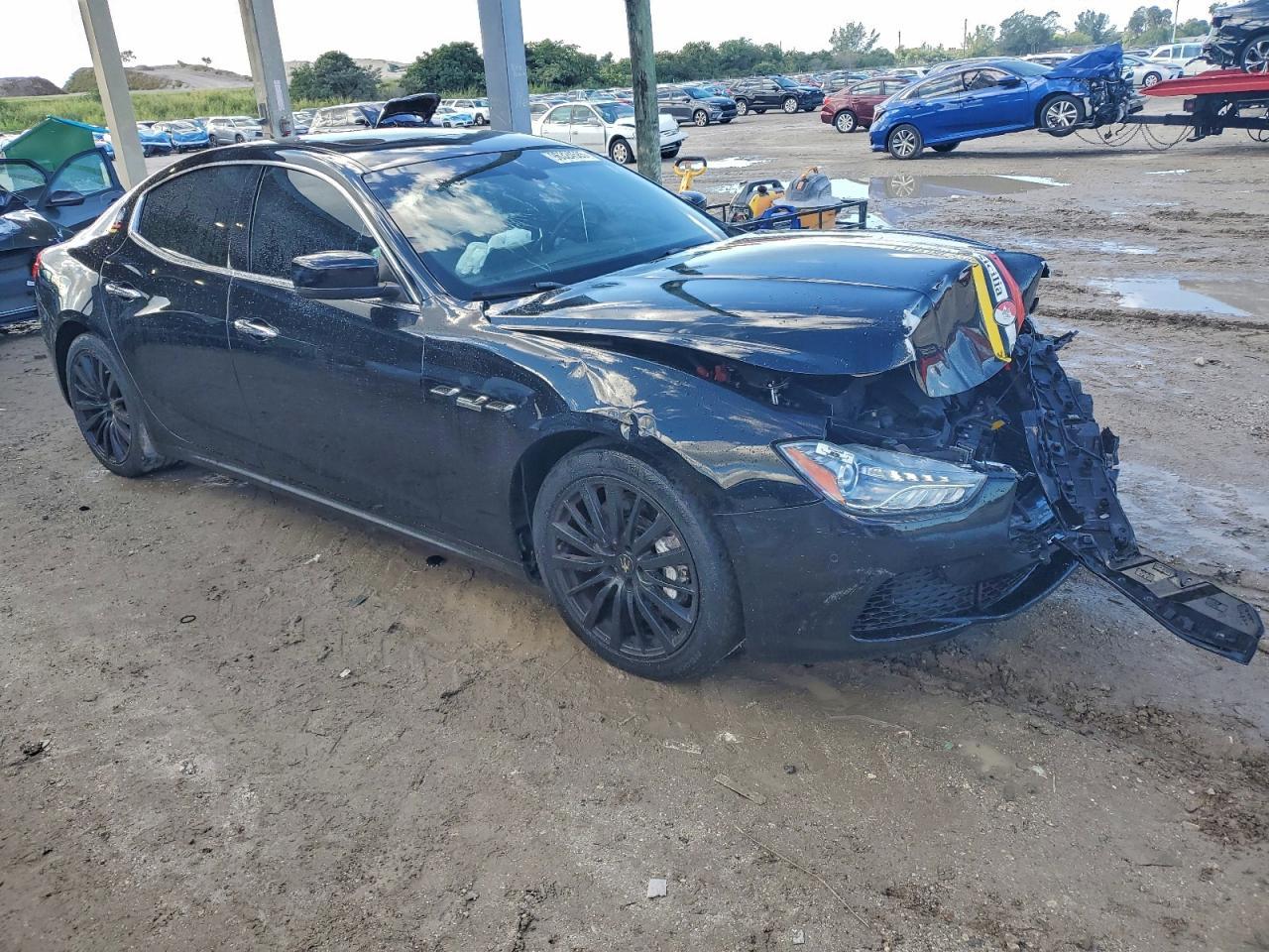 2016 Maserati Ghibli S - Image 4