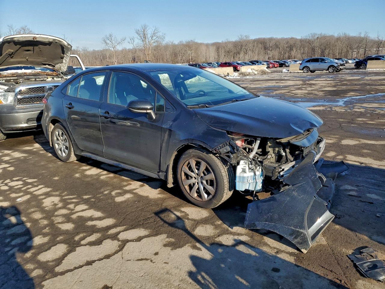 2022 Toyota Corolla Le - Фото 4