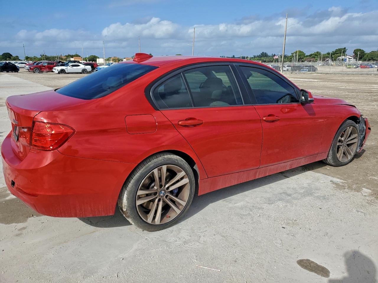 2015 BMW 328 I - Фото 3