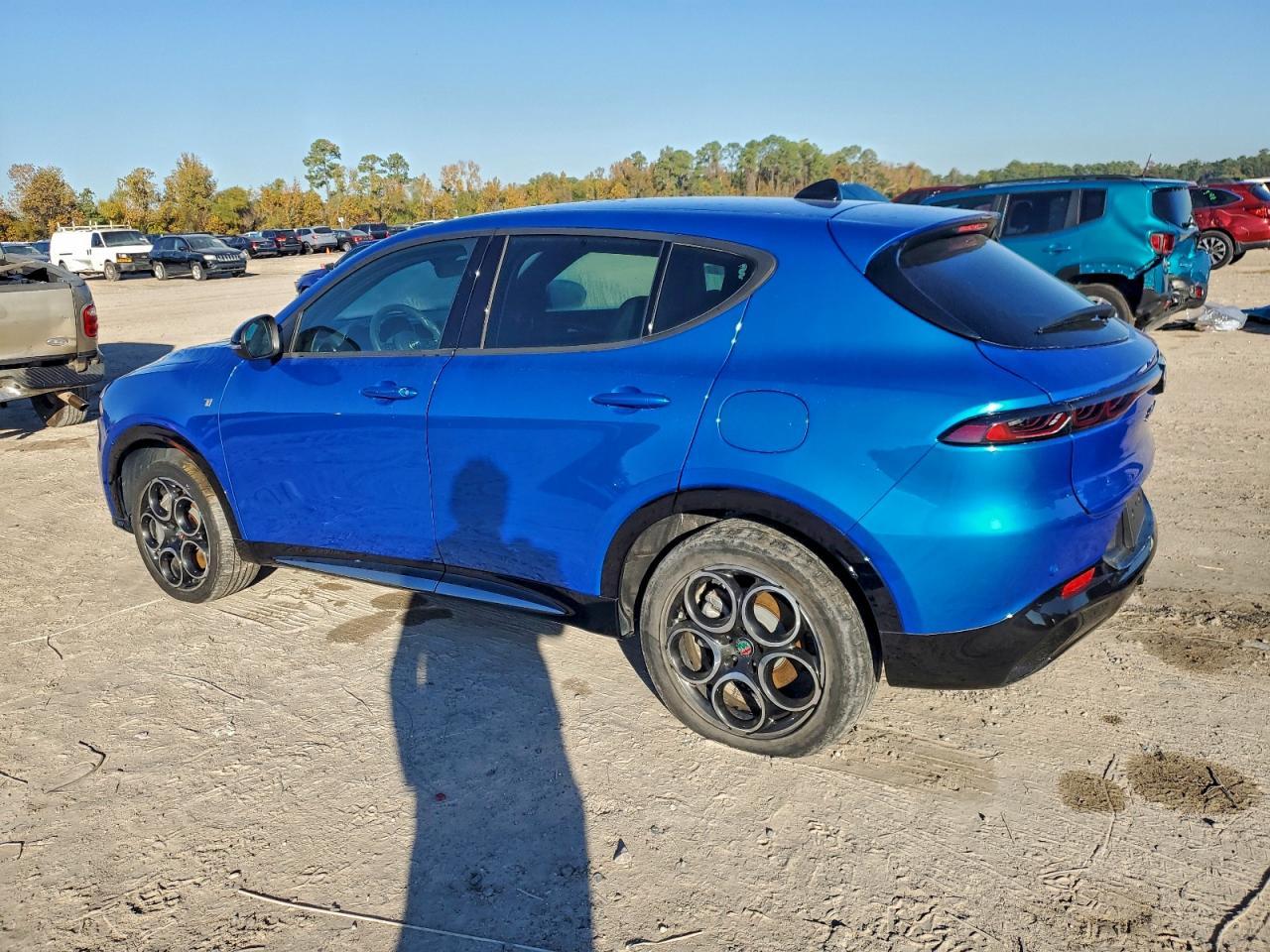 2024 Alfa Romeo Tonale Ti - Image 2