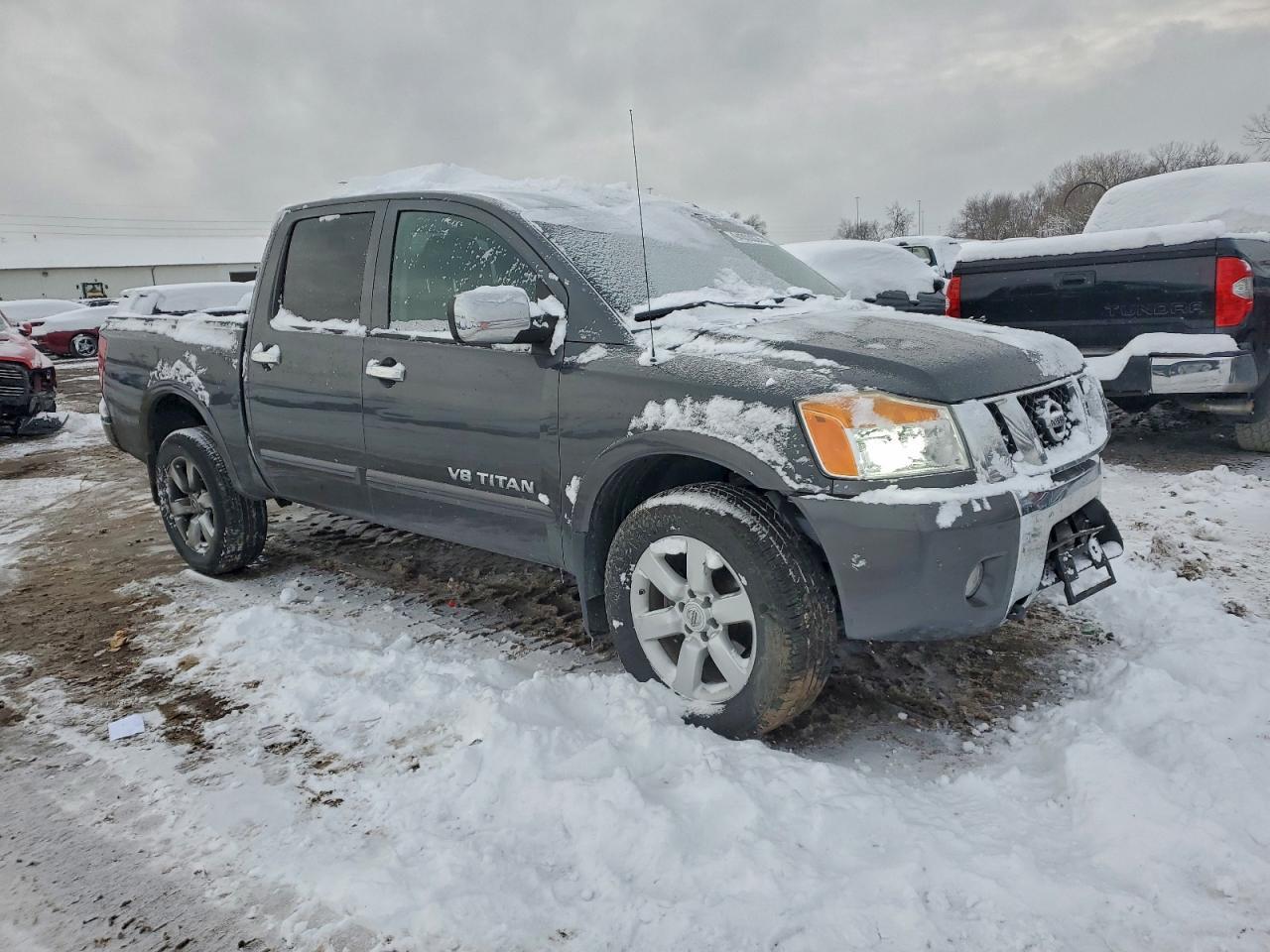 2012 Niss Titan S - Фото 4