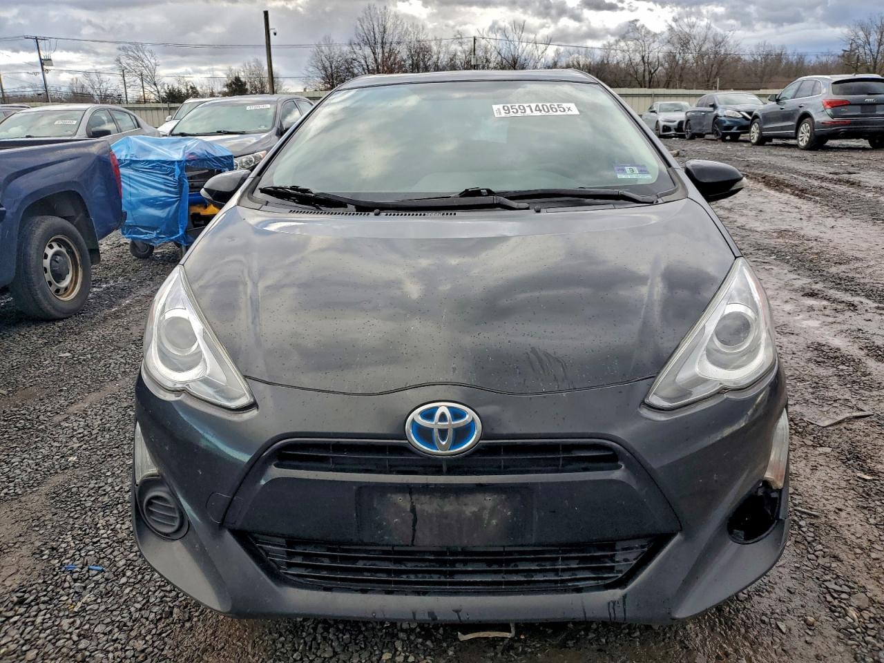 2015 Toyota Prius C - Image 5