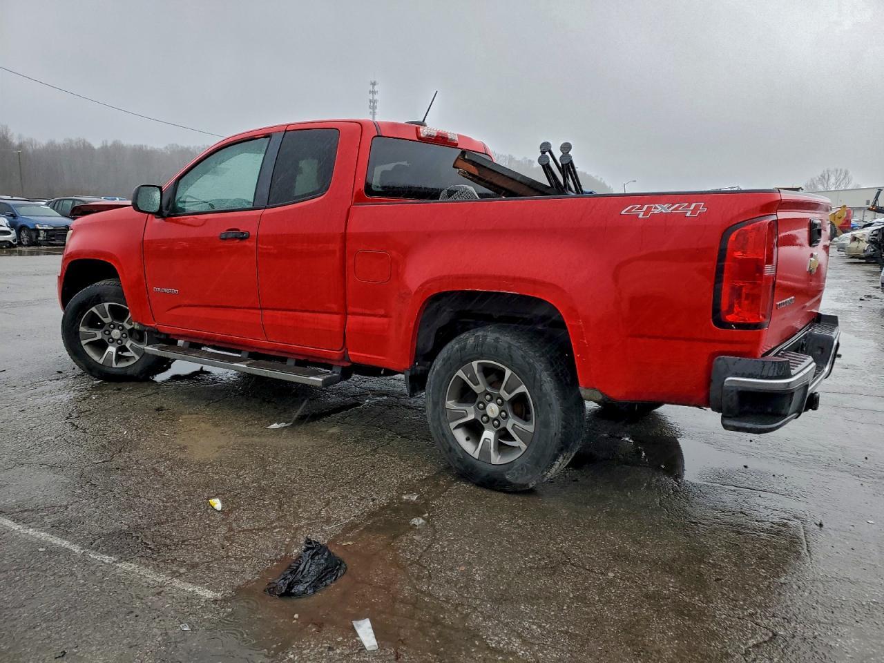 2016 Chevrolet Colorado - Фото 2