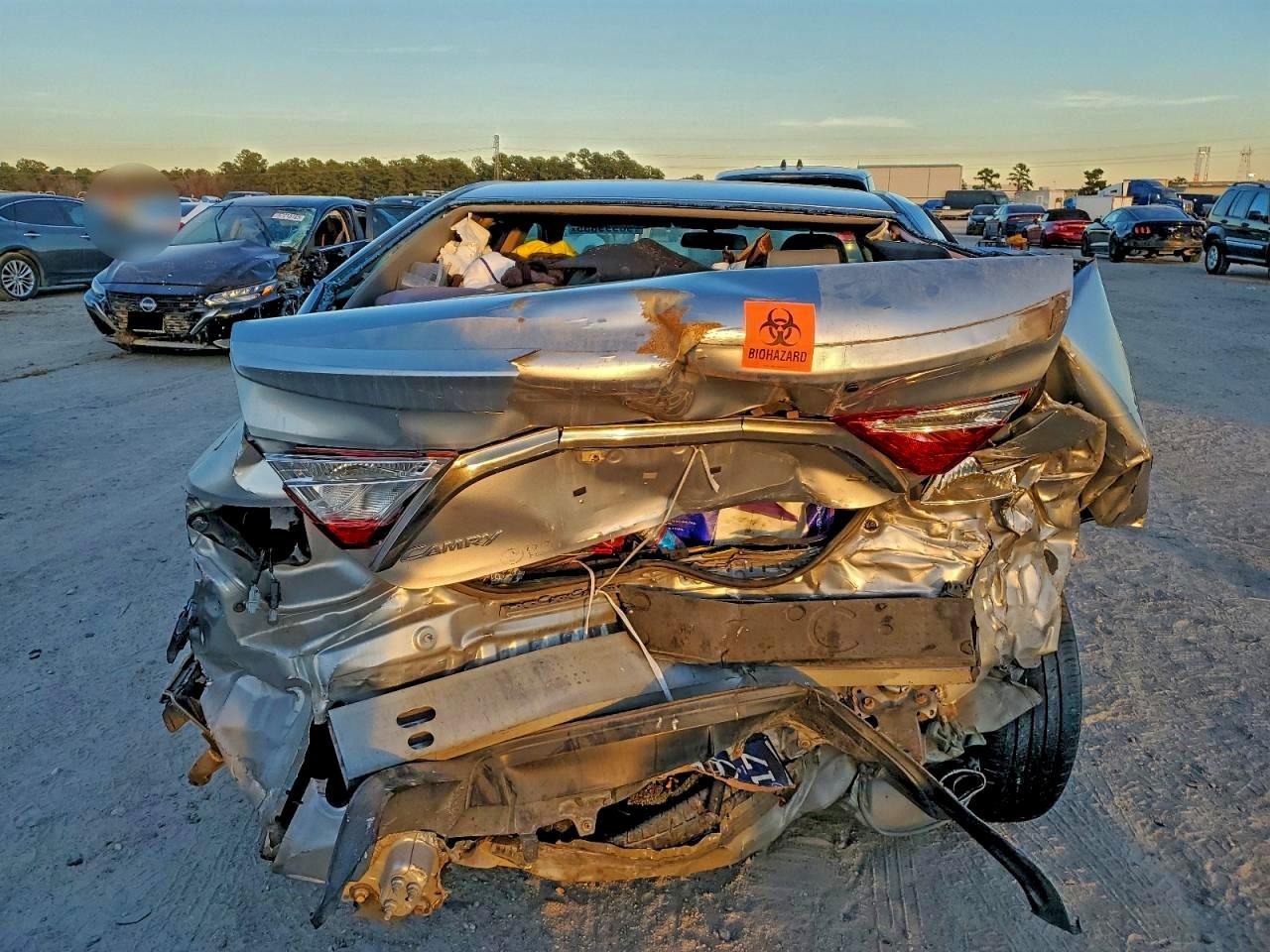 2016 Toyota Camry - Фото 6