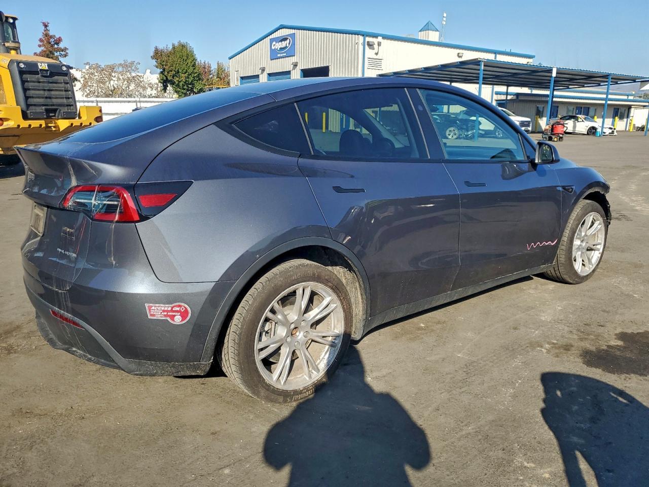 2023 Tesla Model Y - Фото 3