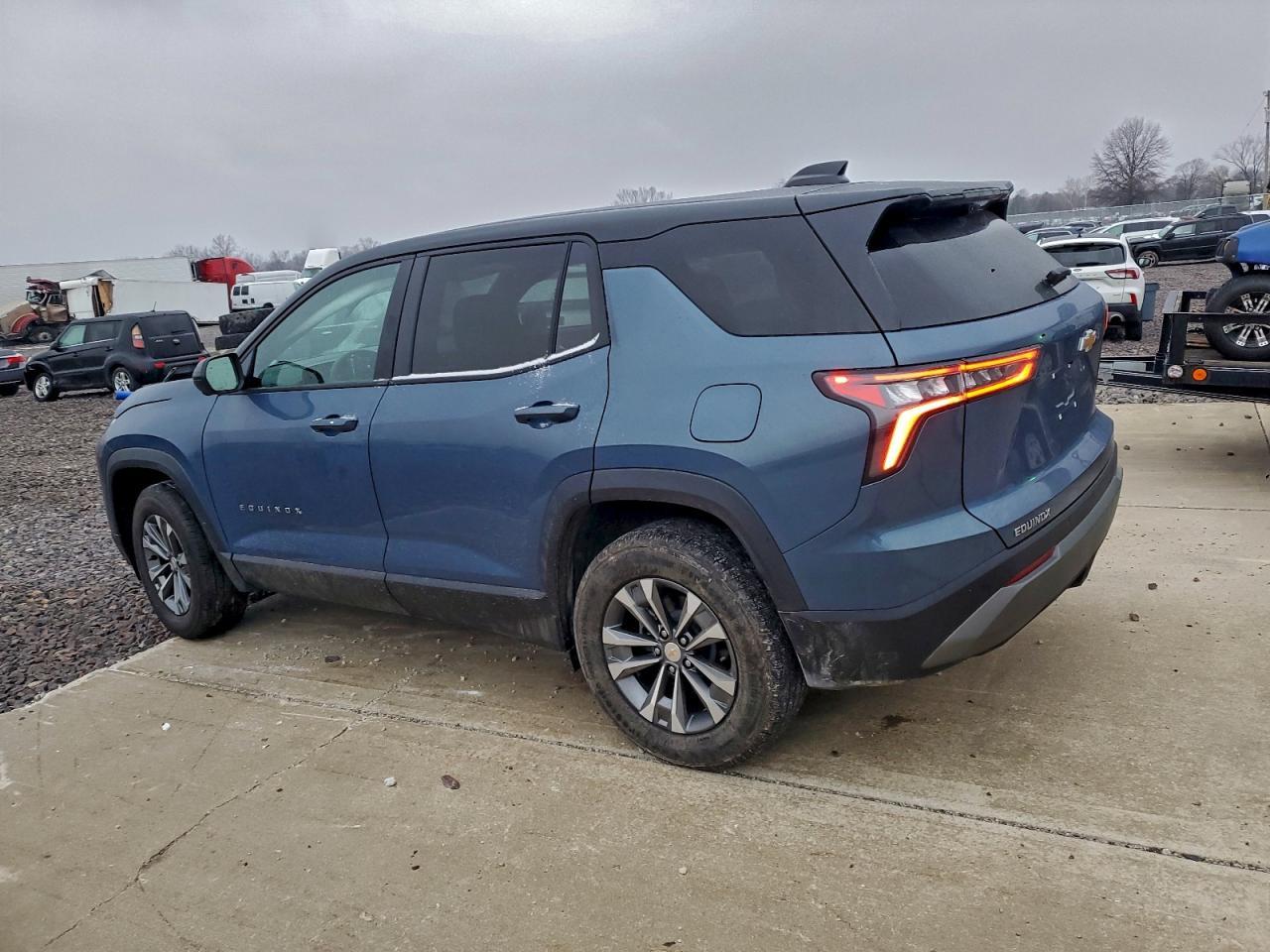 2026 Chevrolet Equinox Lt - Фото 2