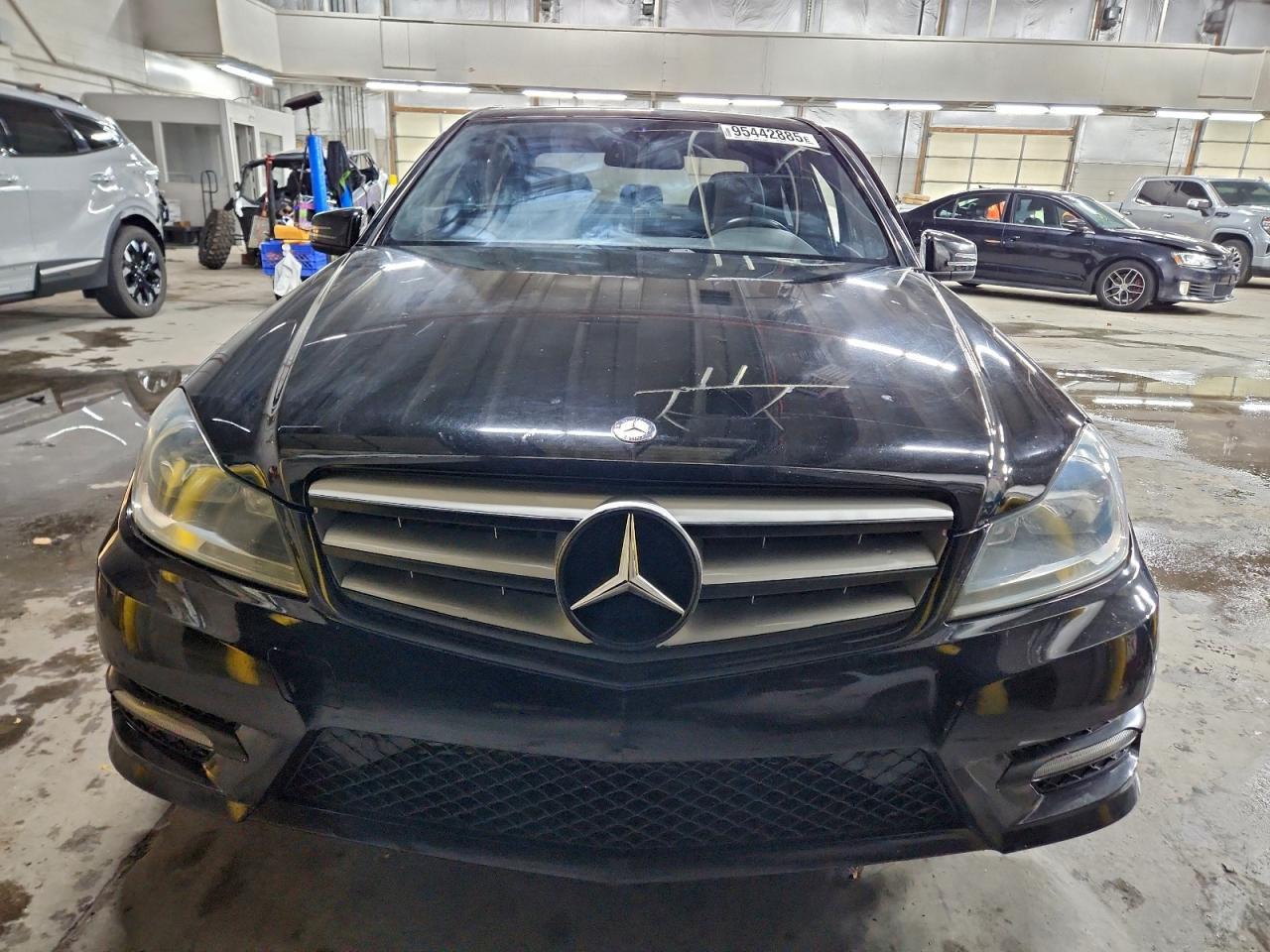 2013 Mercedes-Benz C 250 - Image 5