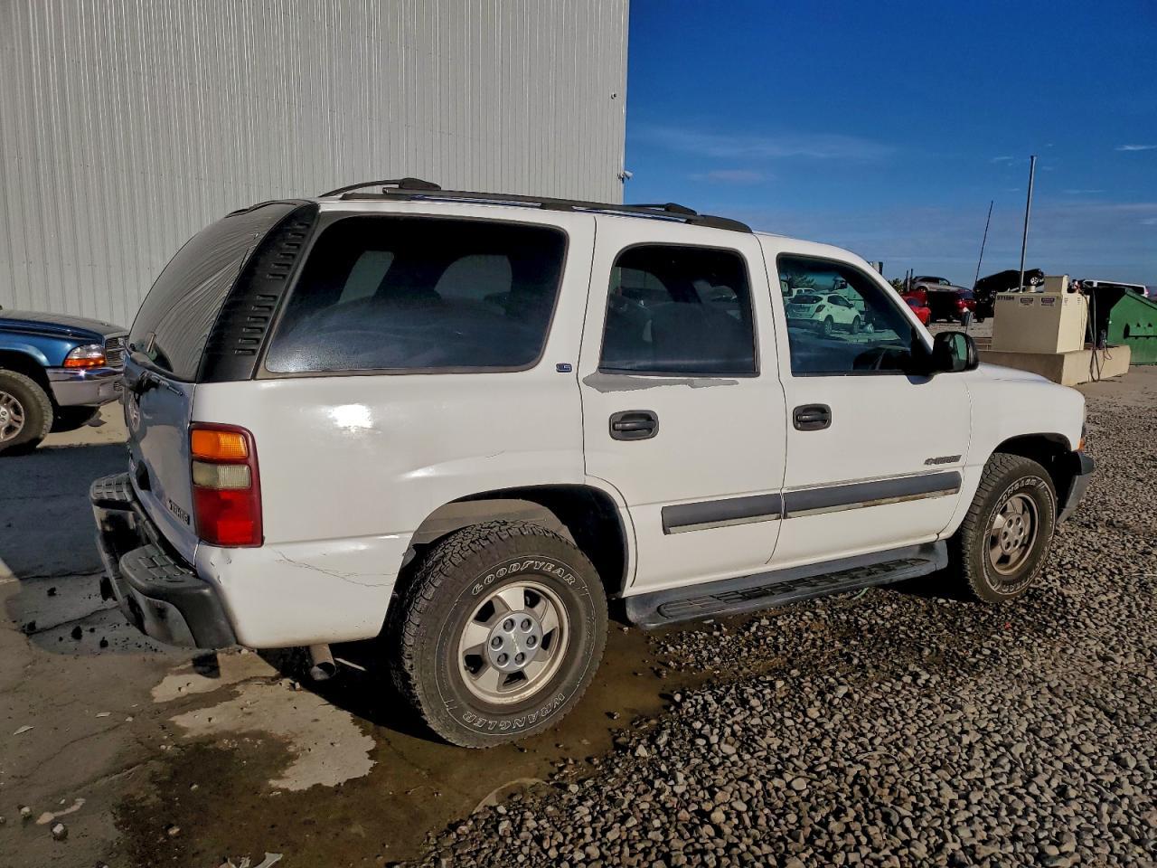 2002 Chevrolet Tahoe K1500 - Фото 3