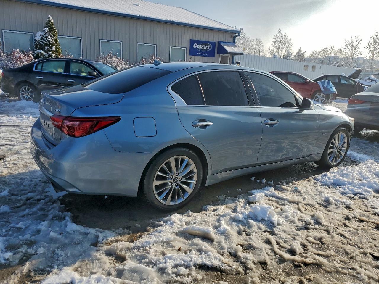 2019 Infiniti Q50 Luxe - Image 3