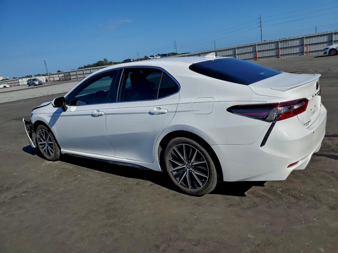 2024 Toyota Camry Se Night Shade - Фото 2