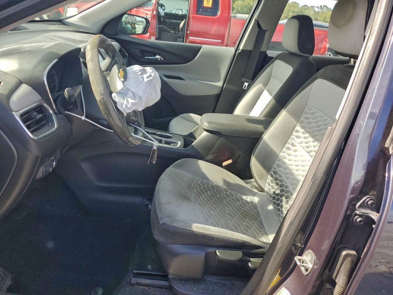 2018 Chevrolet Equinox Ls - Image 7