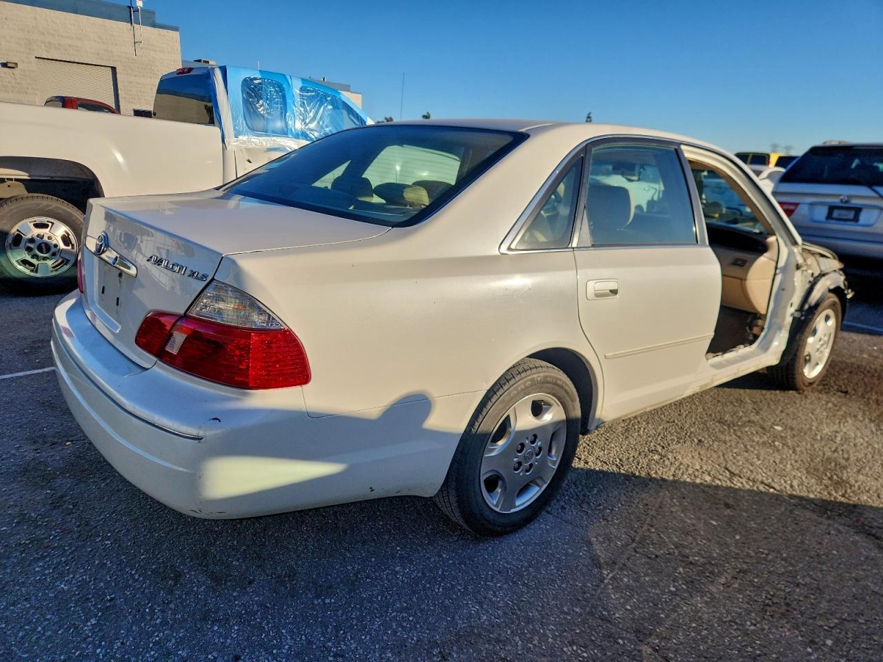 2004 Toyota Avalon Xl - Image 3