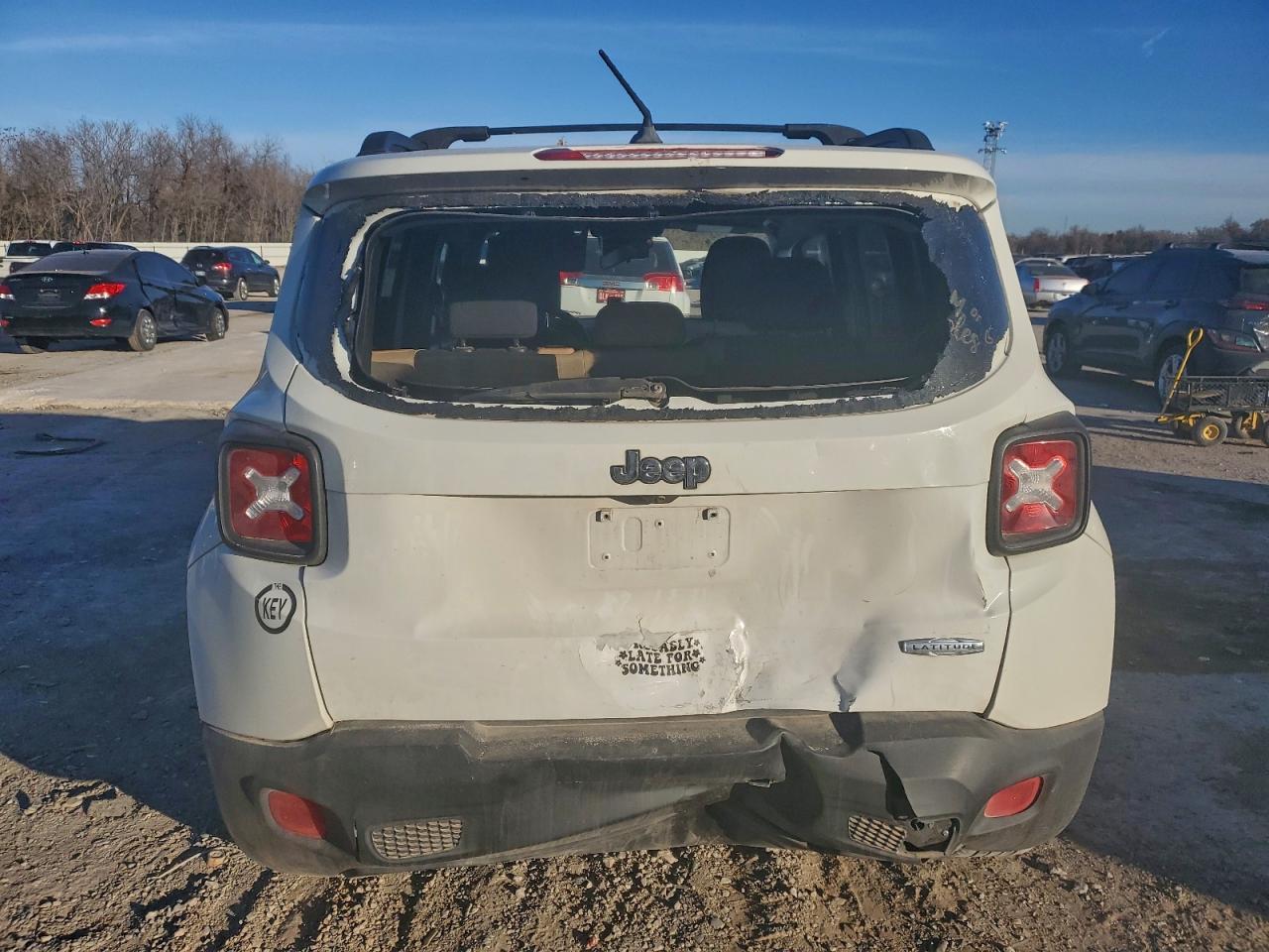 2015 Jeep Renegade Latitude - Image 6