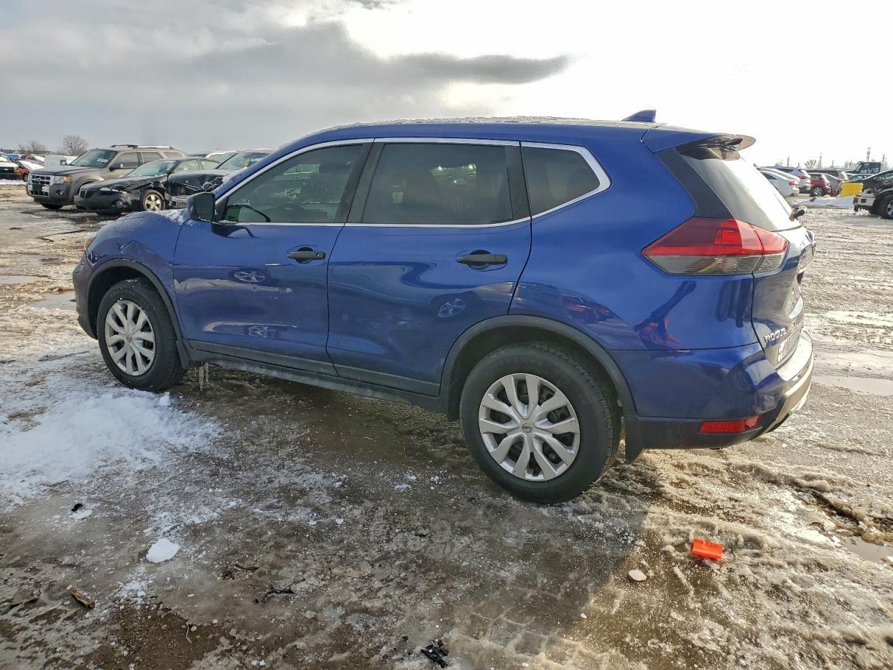 2018 Nissan Rogue S - Фото 2