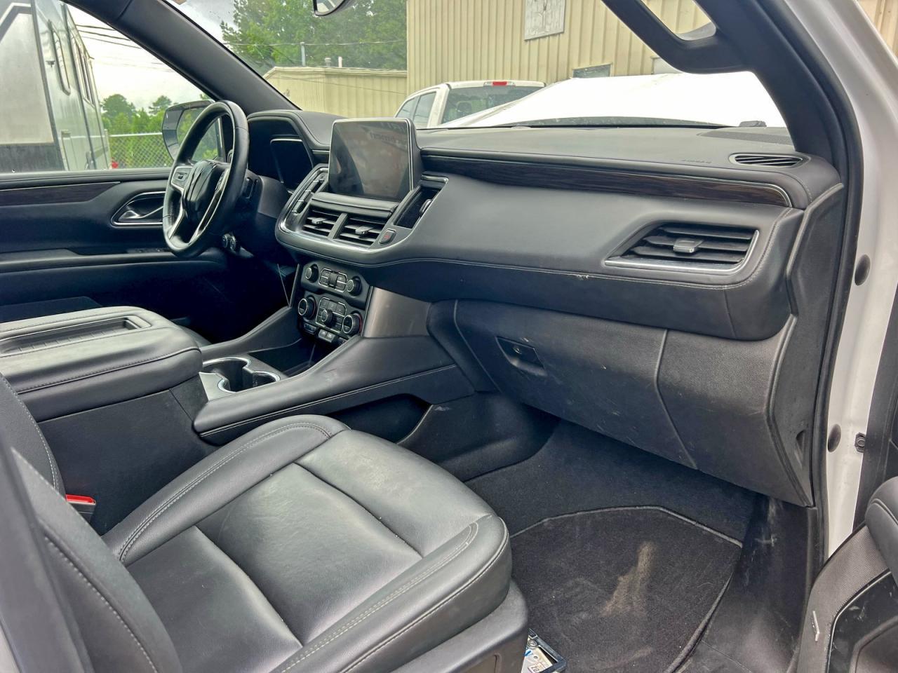 2022 Chevrolet Suburban K1500 Z71 - Image 5