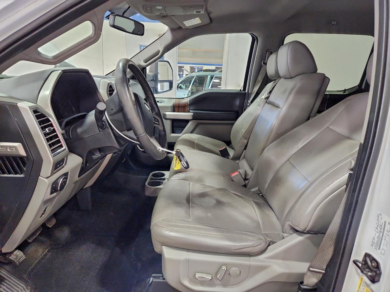 2015 Ford F150 Supercrew - Image 7