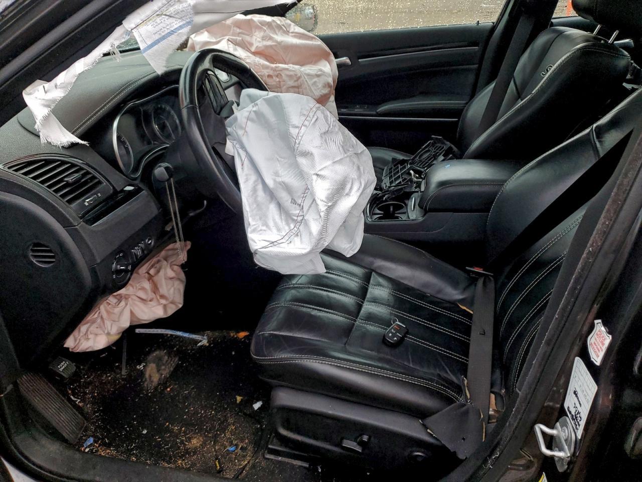 2021 Chrysler 300 S - Фото 7