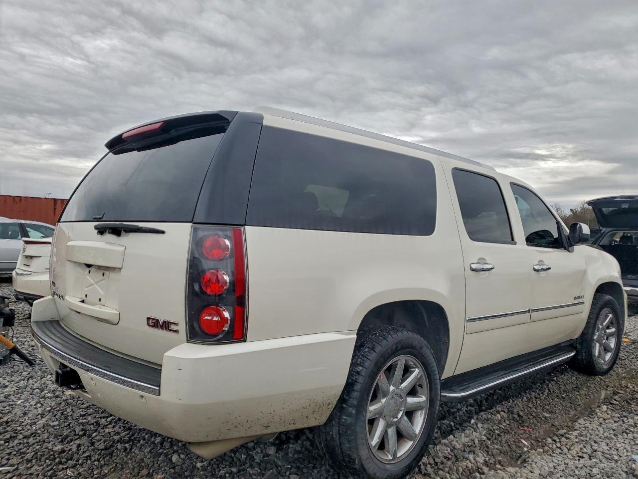 2011 GMC Yukon Xl Denali - Фото 3