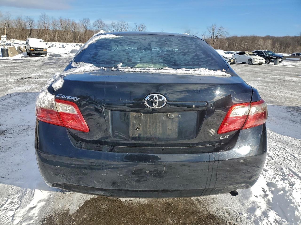 2009 Toyota Camry Le - Image 6