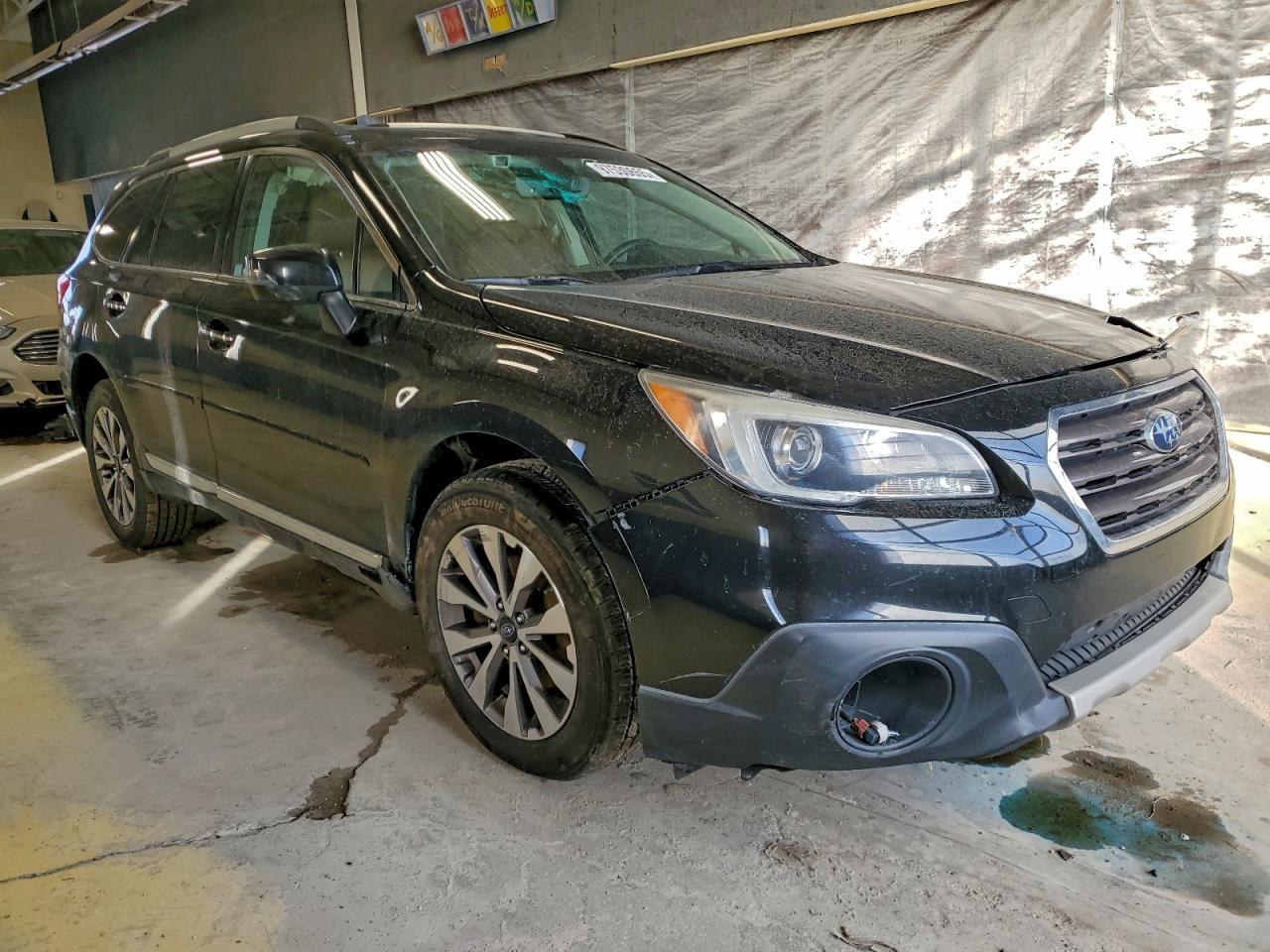 2017 Subaru Outback Touring - Image 4