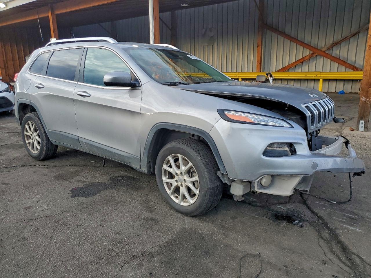 2015 Jeep Cherokee Latitude - Фото 4