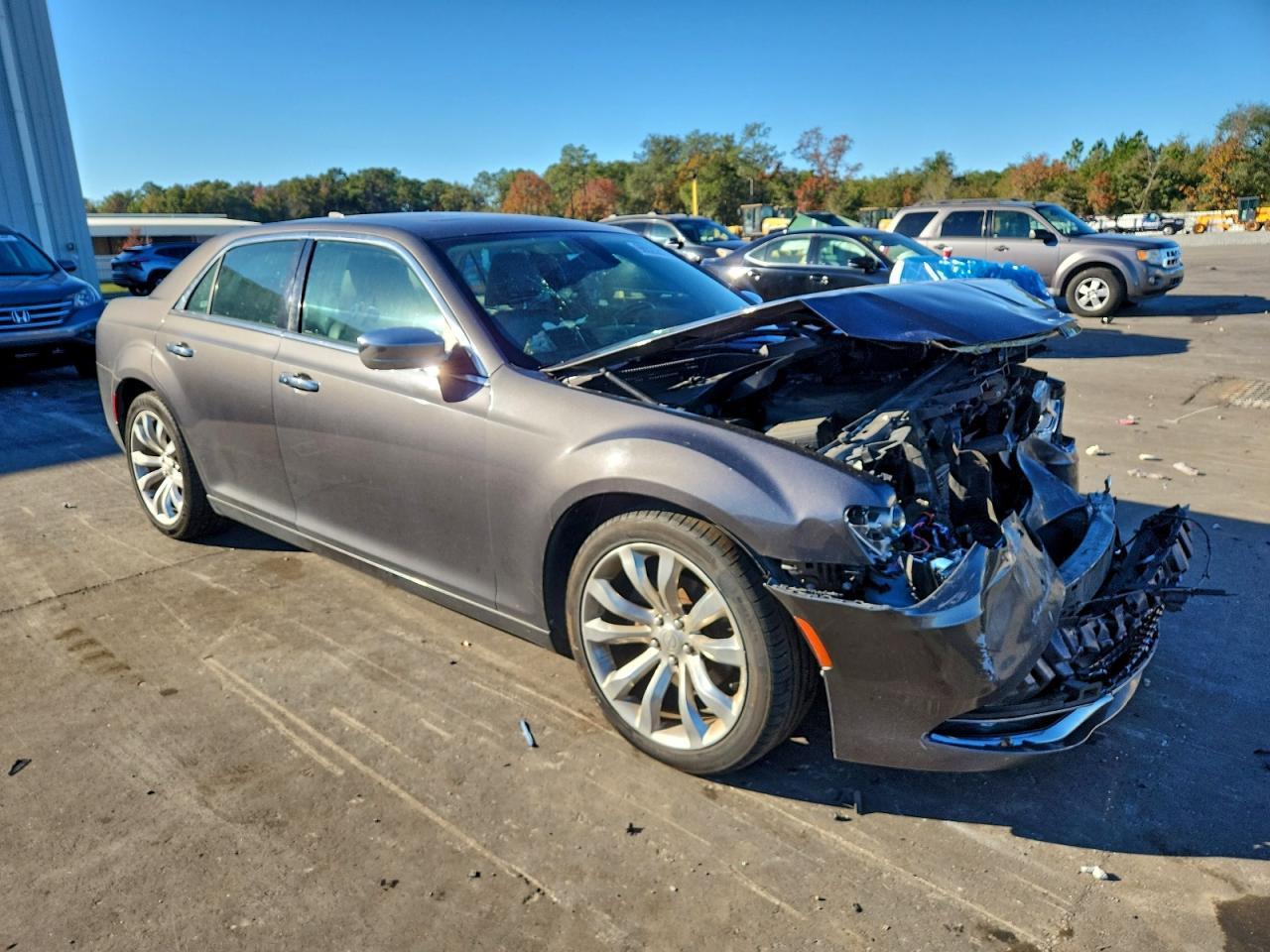2020 Chrysler 300 Limited - Image 4