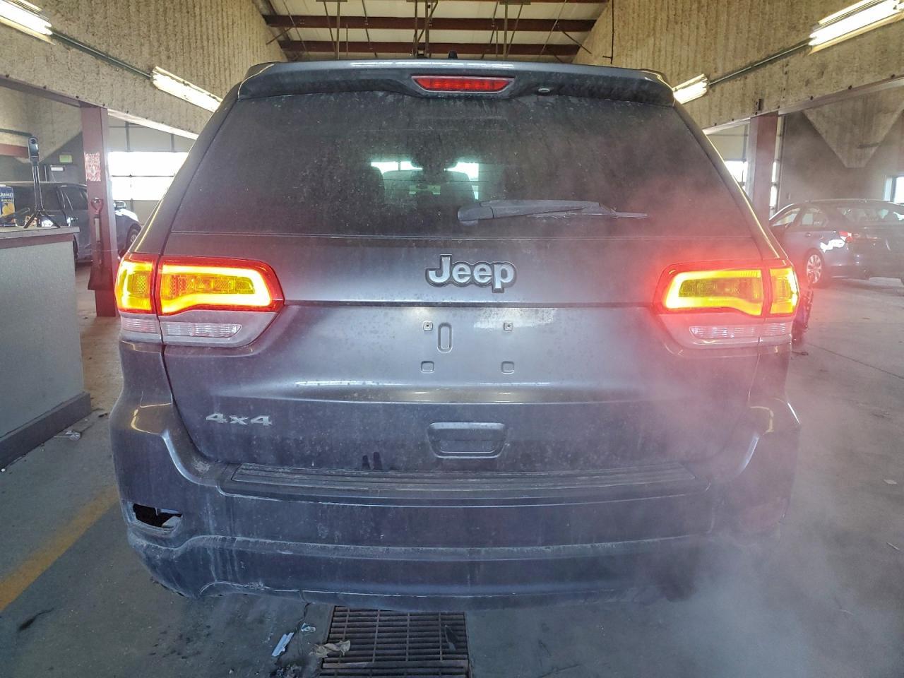 2014 Jeep Grand Cherokee Laredo - Image 6