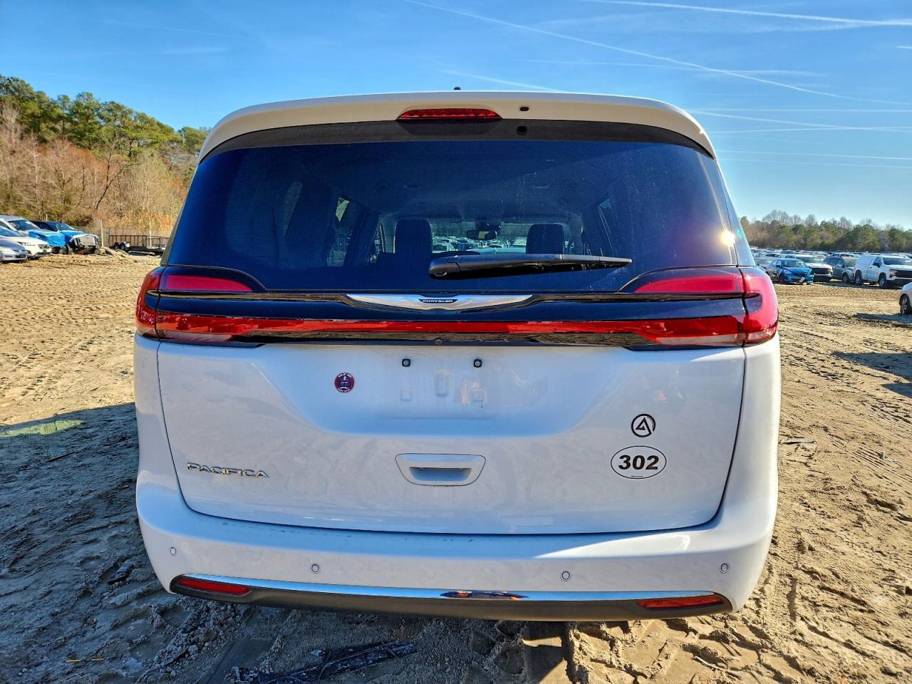 2024 Chrysler Pacifica Touring L - Фото 6