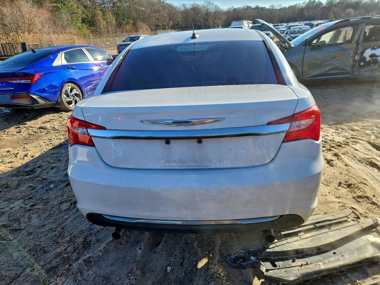 2011 Chrysler 200 Touring - Image 6