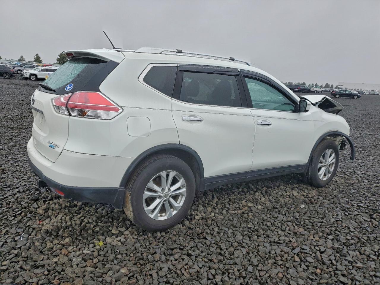 2016 Nissan Rogue S - Image 3