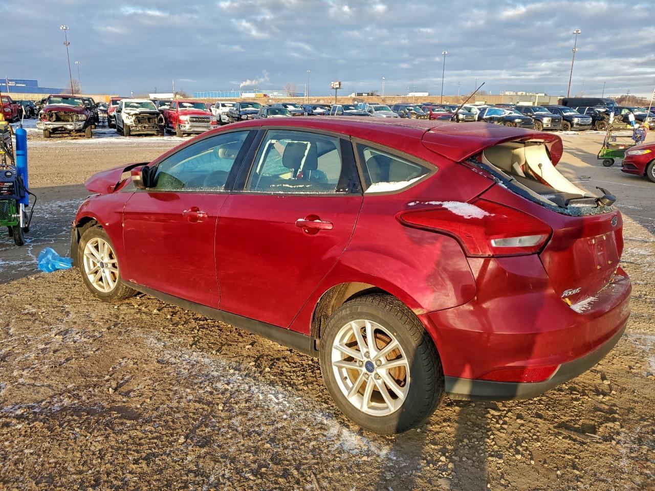2015 Ford Focus Se - Image 2
