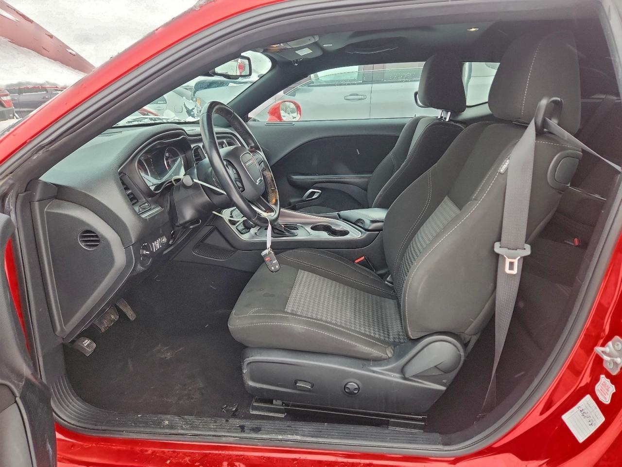 2022 Dodge Challenger Sxt - Фото 7
