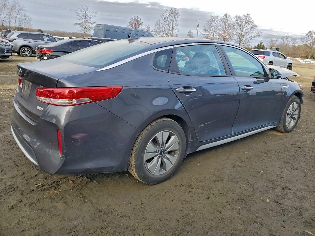 2017 Kia Optima Hybrid - Image 3