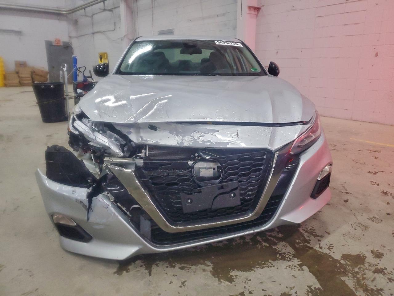 2021 Nissan Altima Sr - Фото 5