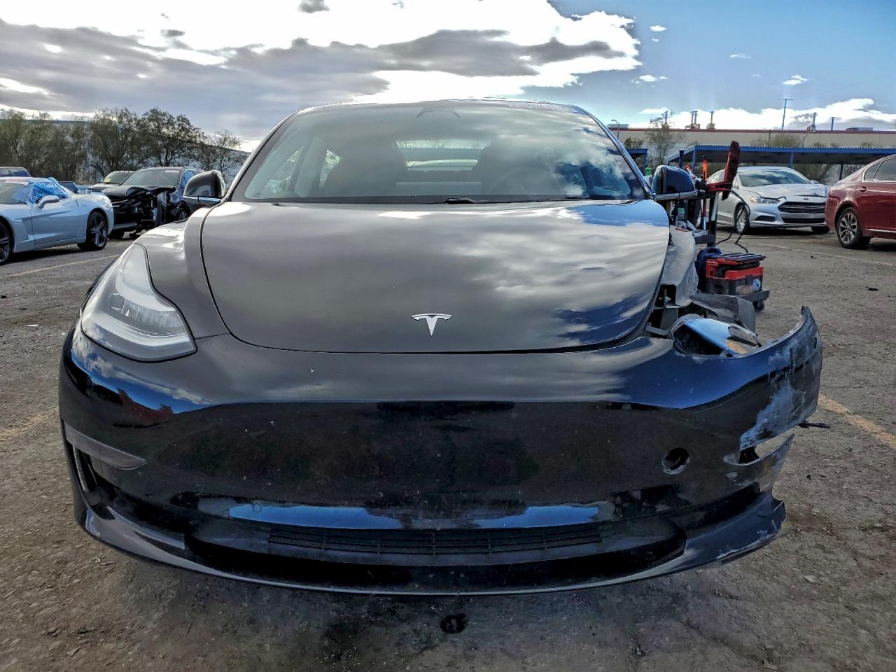 2020 Tesla Model 3 - Фото 5