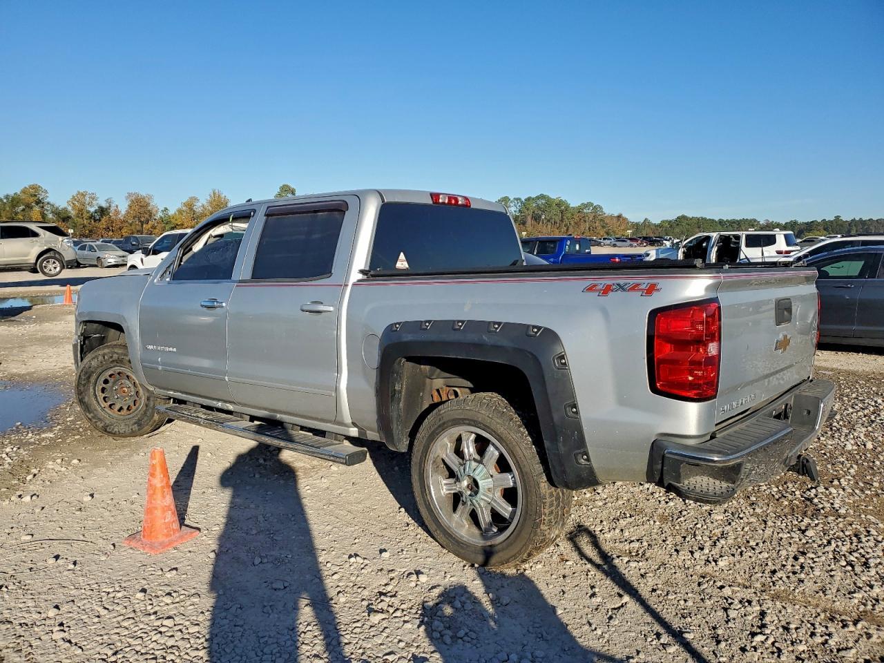 2017 Chevrolet Silverado K1500 Lt - Фото 2