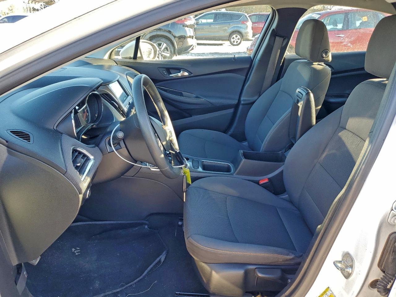 2019 Chevrolet Cruze Ls - Фото 7
