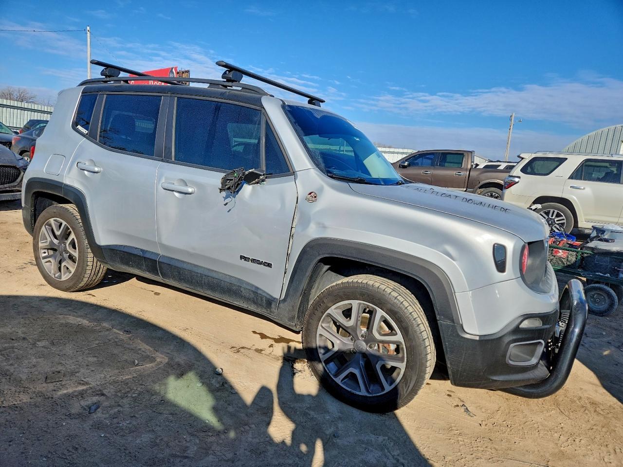 2015 Jeep Renegade Latitude - Image 4