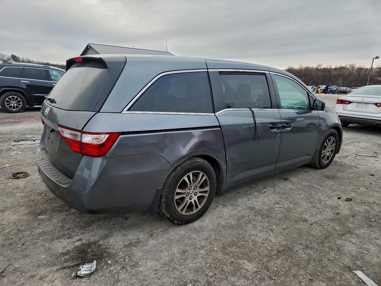 2011 Honda Odyssey Lx - Фото 3