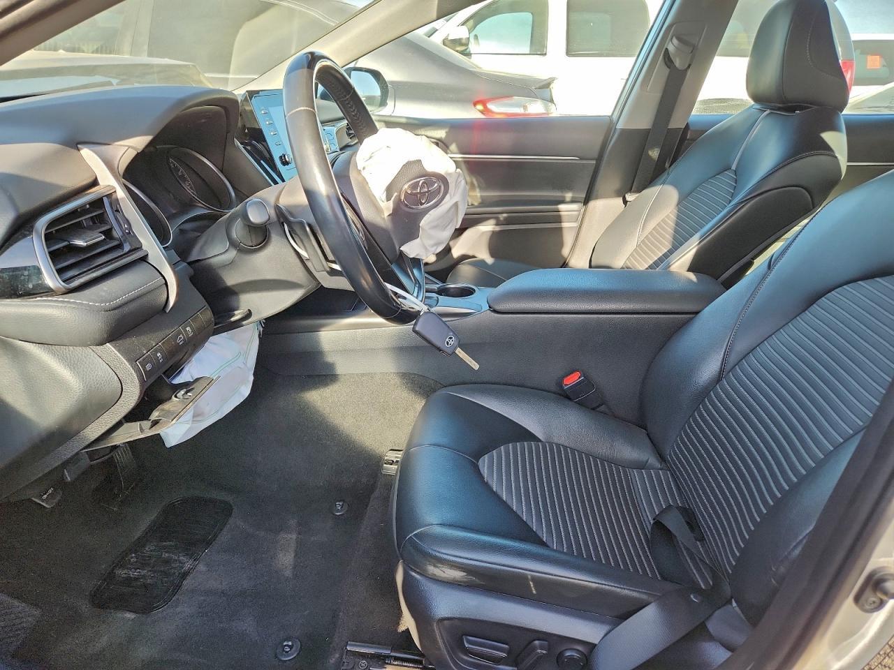 2021 Toyota Camry Se - Фото 7