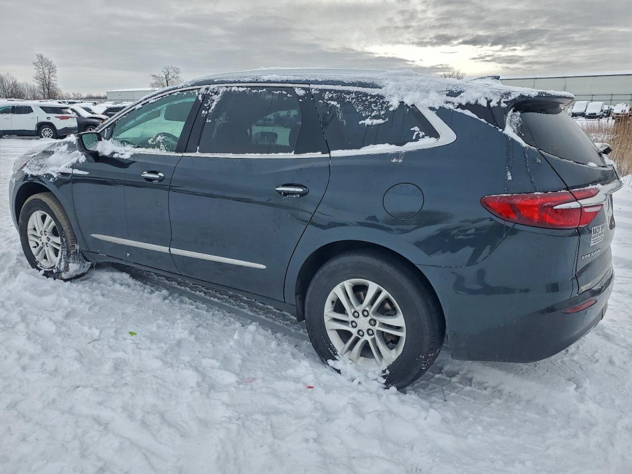 2021 Buick Enclave Essence - Image 2