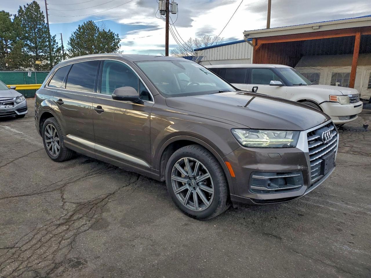 2018 Audi Q7 Premium Plus - Image 4